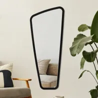 miroir vertical forme allongée scandinave élégant et minimaliste