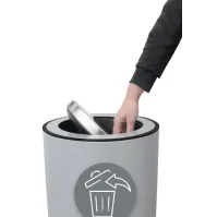 Poubelle design noire 50 litres avec couvercle basculant inox